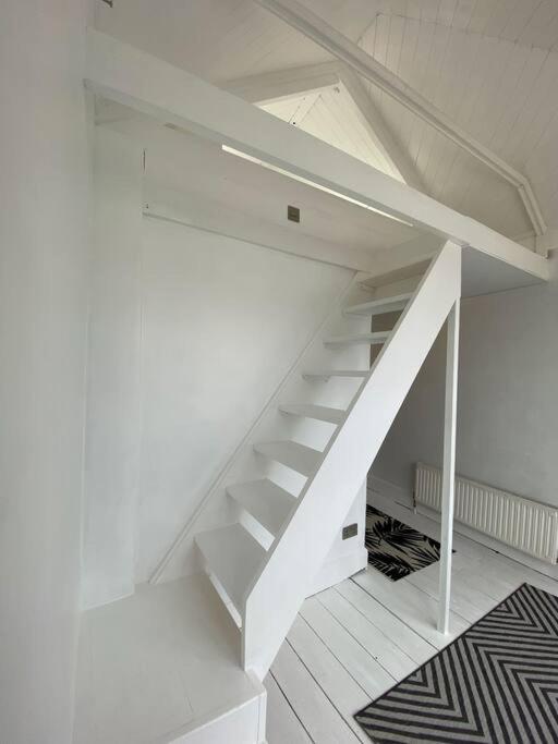 Hébergement de vacances Large Sleeps 6 Location Free Parking *